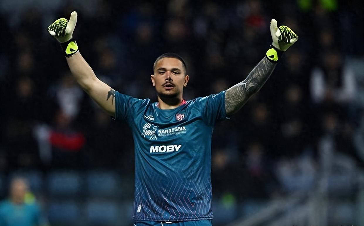 关于社区盾清晨再迎强敌;AC米兰主帅复盘;主帅态度——底气十足;更衣室氛围转暖的信息 关于社区盾清晨再迎强敌;AC米兰主帅复盘;主帅态度——底气十足;更衣室氛围转暖的信息